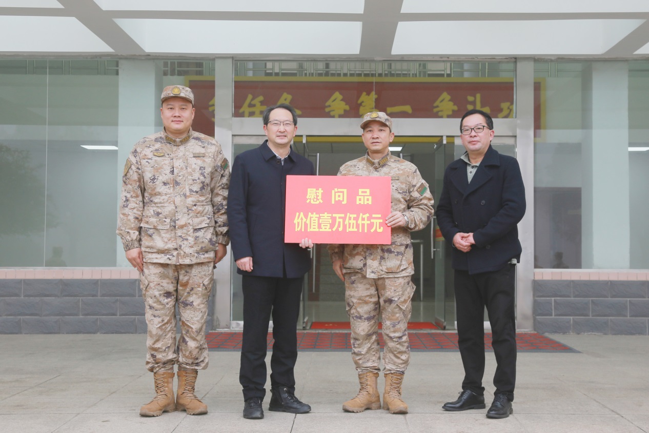 D:\桌面临时文件\新建文件夹\发技师学院\发技师学院\1.jpg