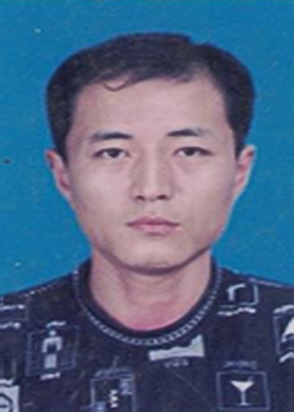 汪震.JPG