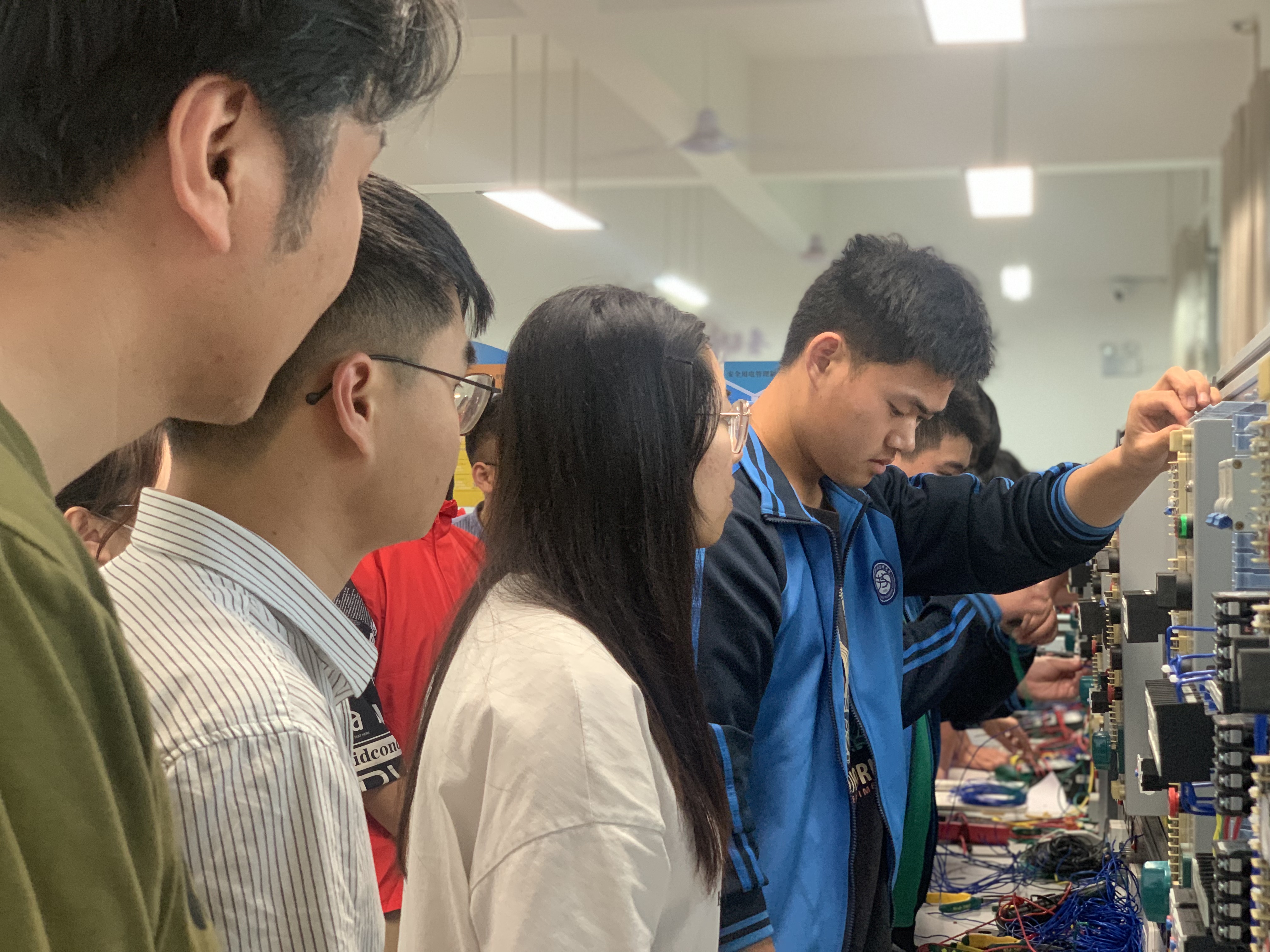 a4283a23d9026e2fb8a30d18e9b7832.jpg a4283a23d9026e2fb8a30d18e9b7832.jpg