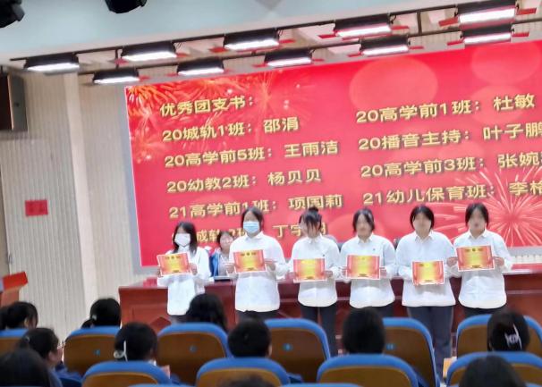 图示, 示意图
中度可信度描述已自动生成:ver1