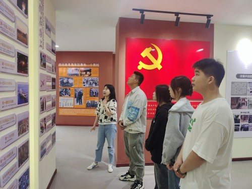 f7d1b2d9496f60d018c7bca7c8cb2a2_副本.jpg f7d1b2d9496f60d018c7bca7c8cb2a2_副本.jpg