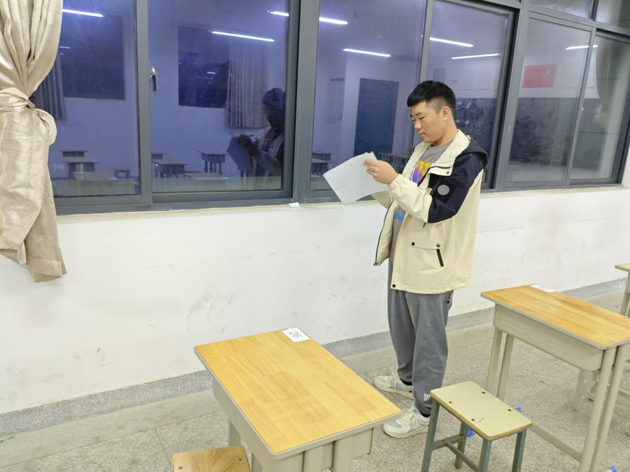 图片2.png 图片2.png