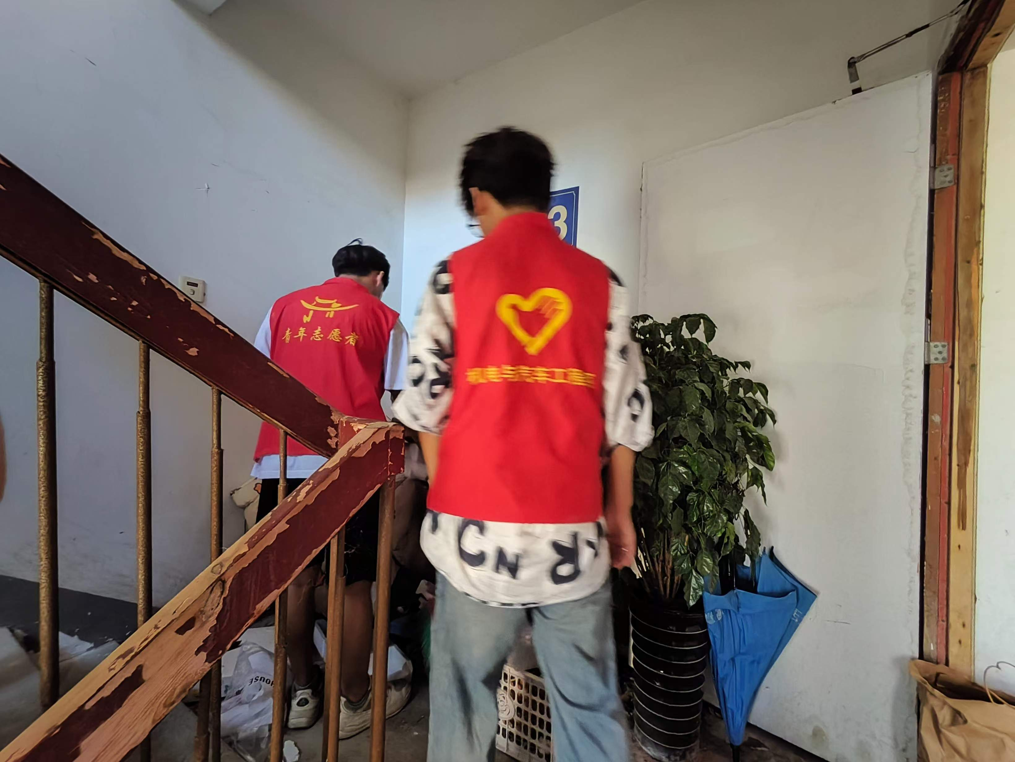 图片2.png 图片2.png